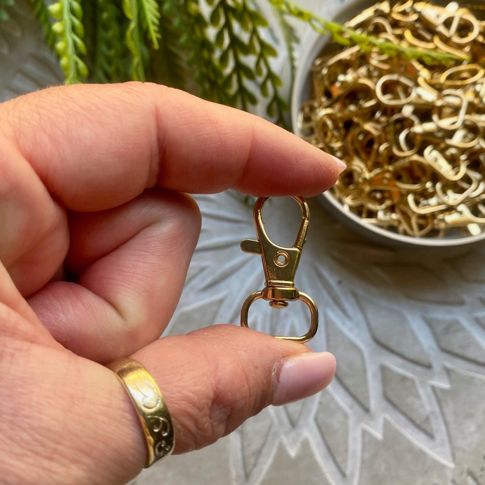 10 Pack | Alloy Swivel Lobster Claw Clasps | Golden - Cottonknotsxx