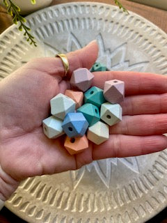 24 Pack | Hexagon Wooden Beads | 15mm | Hole 3.5mm | MIXED COLOURS - Cottonknotsxx