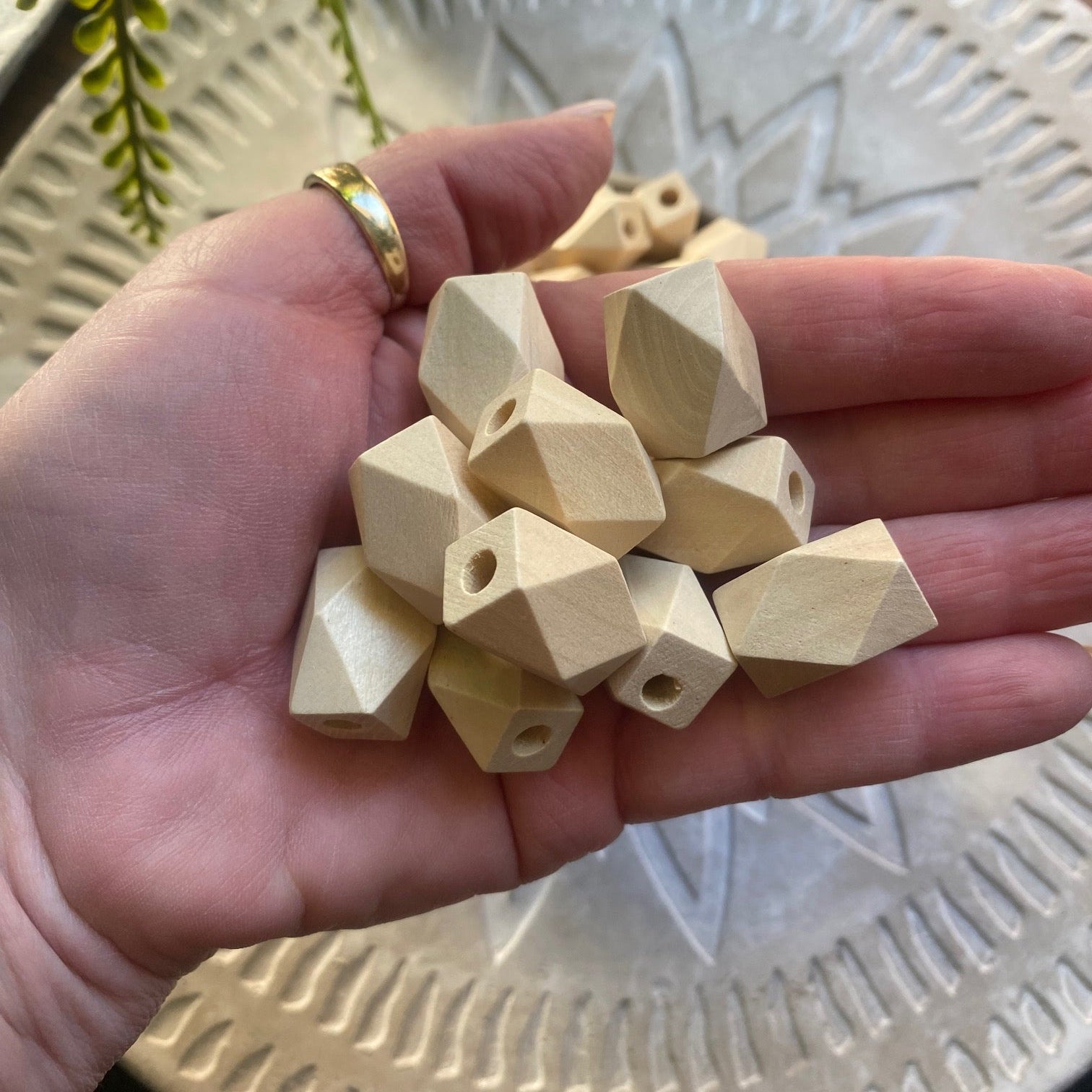 24 Pack | Natural Polygon Wooden Beads | 22x14.5x14mm | Hole 3~4mm - Cottonknotsxx