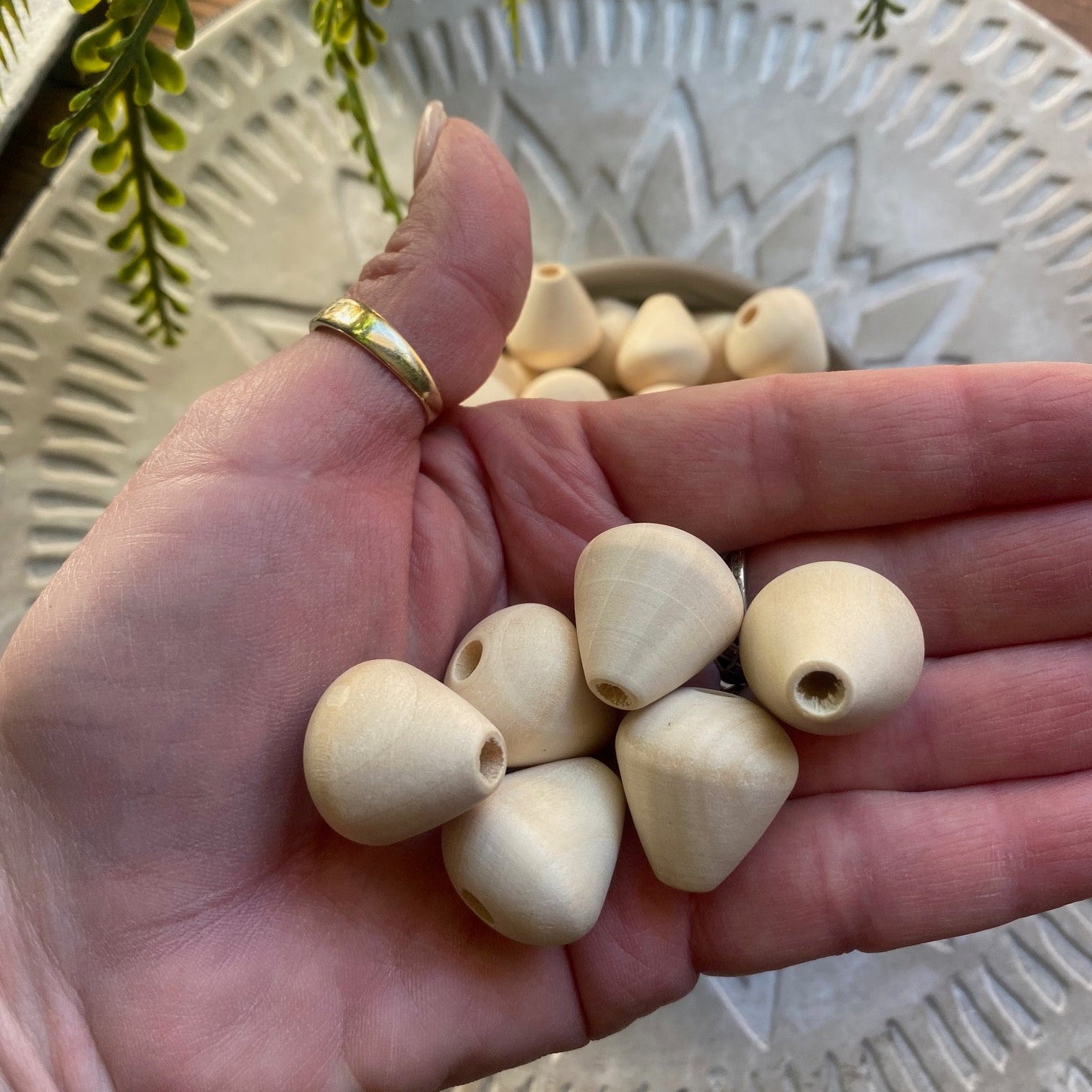 24 Pack | Tear Drop Wooden Beads | 23mmx22mm | Hole 5mm - Cottonknotsxx