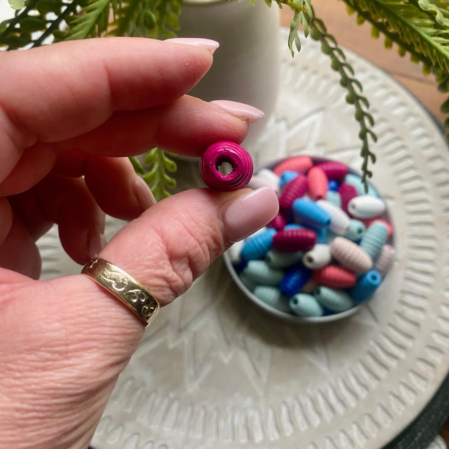 24 Pack | Wooden Oval Beehive Beads | 25 x 14mm | Hole 5mm | Mixed Colours - Cottonknotsxx