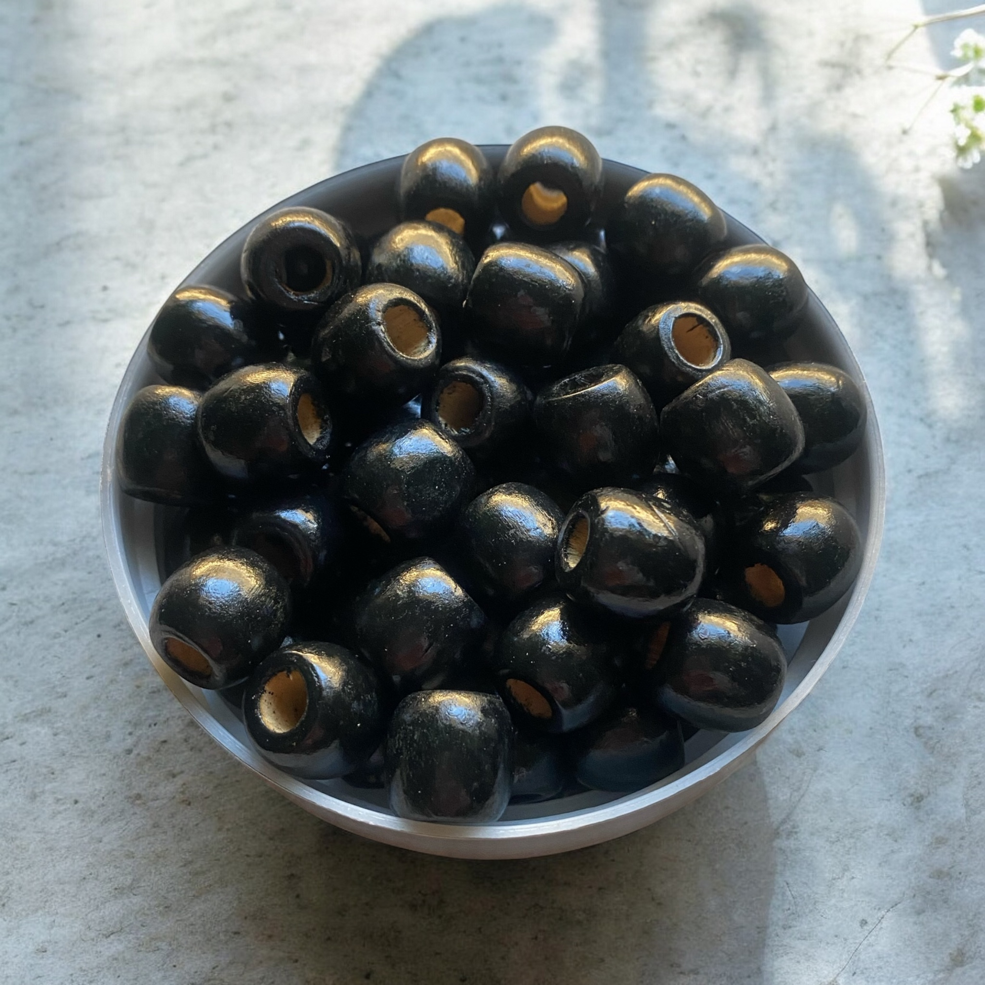 24 Pack | Wooden Round Beads | 16 x 17mm | Hole 8mm | Black - Cottonknotsxx