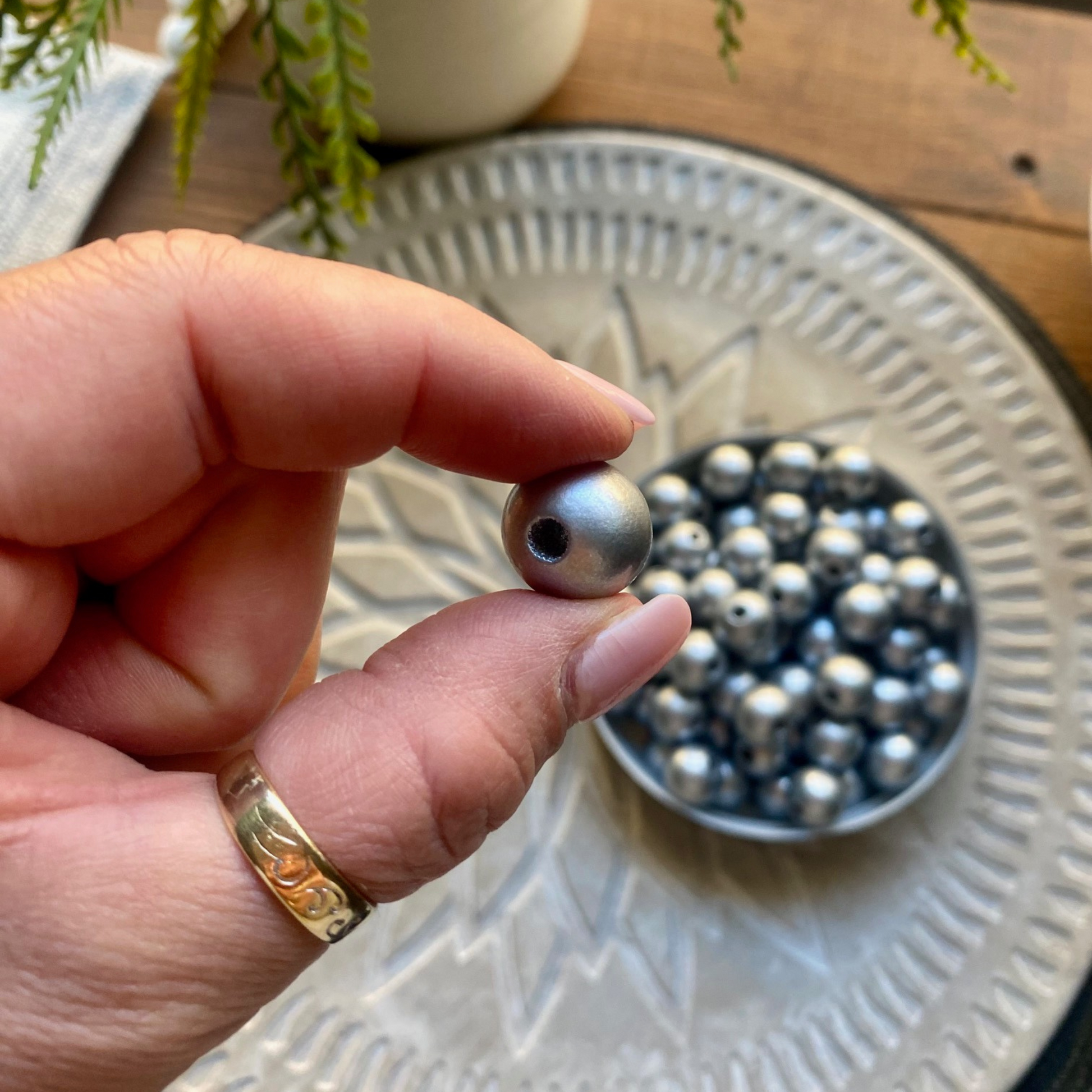 24 Pack | Wooden Round Beads | 16mm | Hole 4mm | Silver - Cottonknotsxx