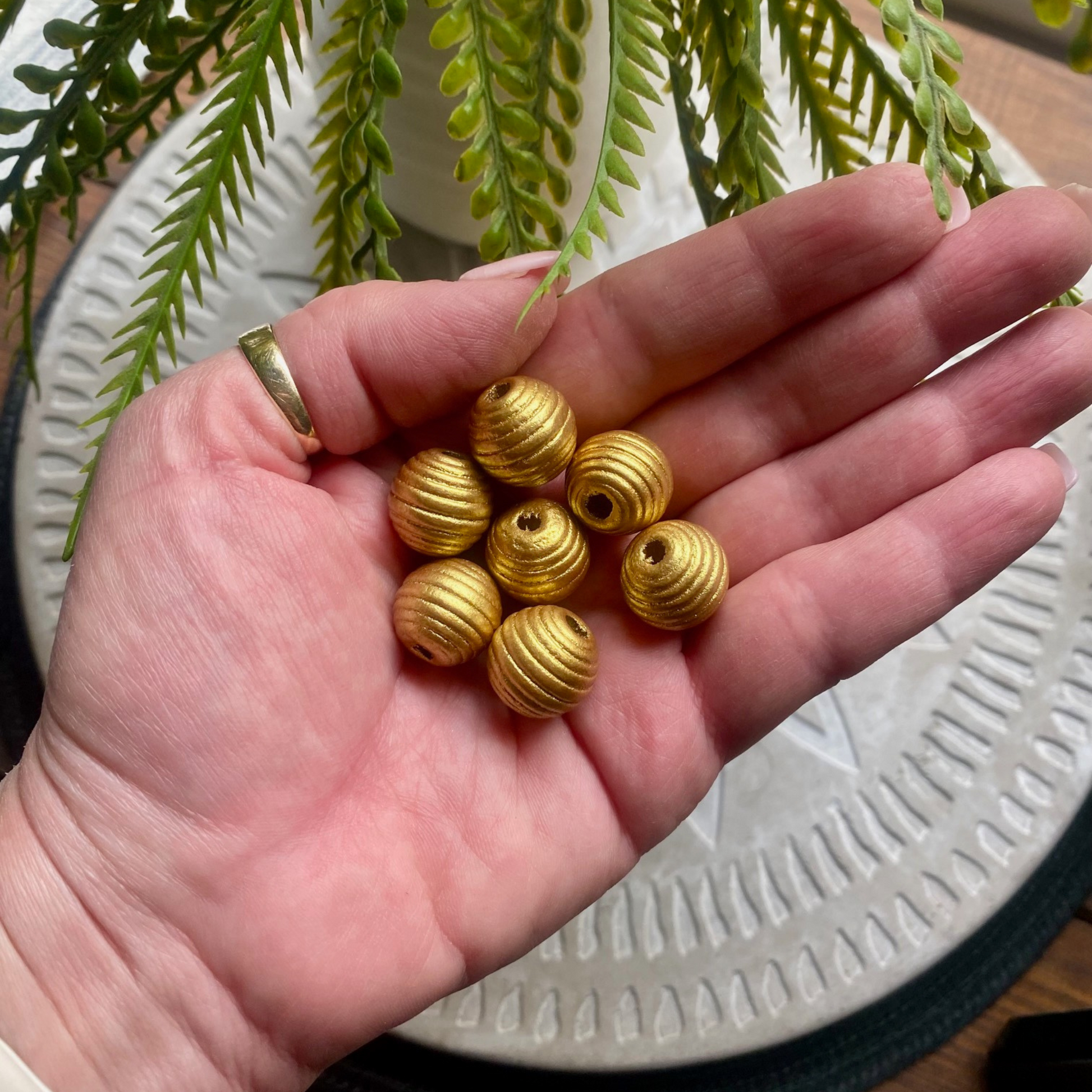 24 Pack | Wooden Round Beehive Beads | 16 x 15mm | Hole 4mm | Goldenrod - Cottonknotsxx