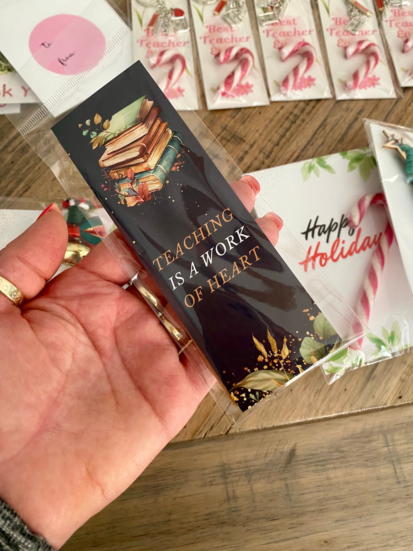 "Best Teacher Ever" Bookmark & Pen Gift Set - Cottonknotsxx