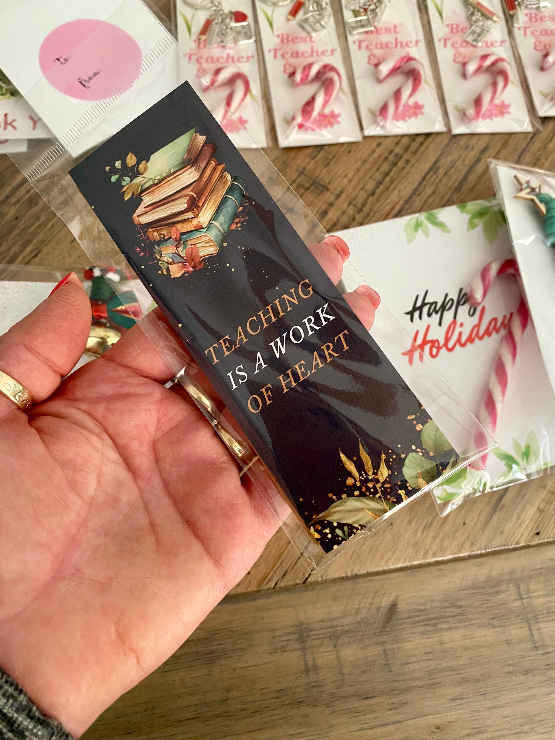 "Best Teacher Ever" Bookmark & Pen Gift Set - Cottonknotsxx