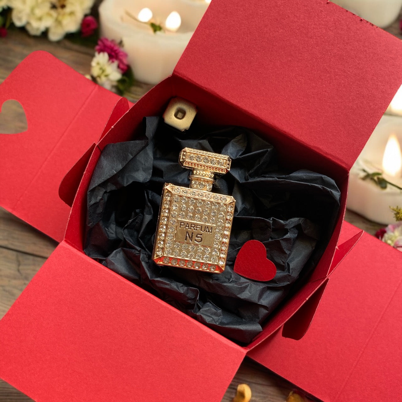 Luxury on the Dash β Gold Perfume Car Diffuser - Cottonknotsxx