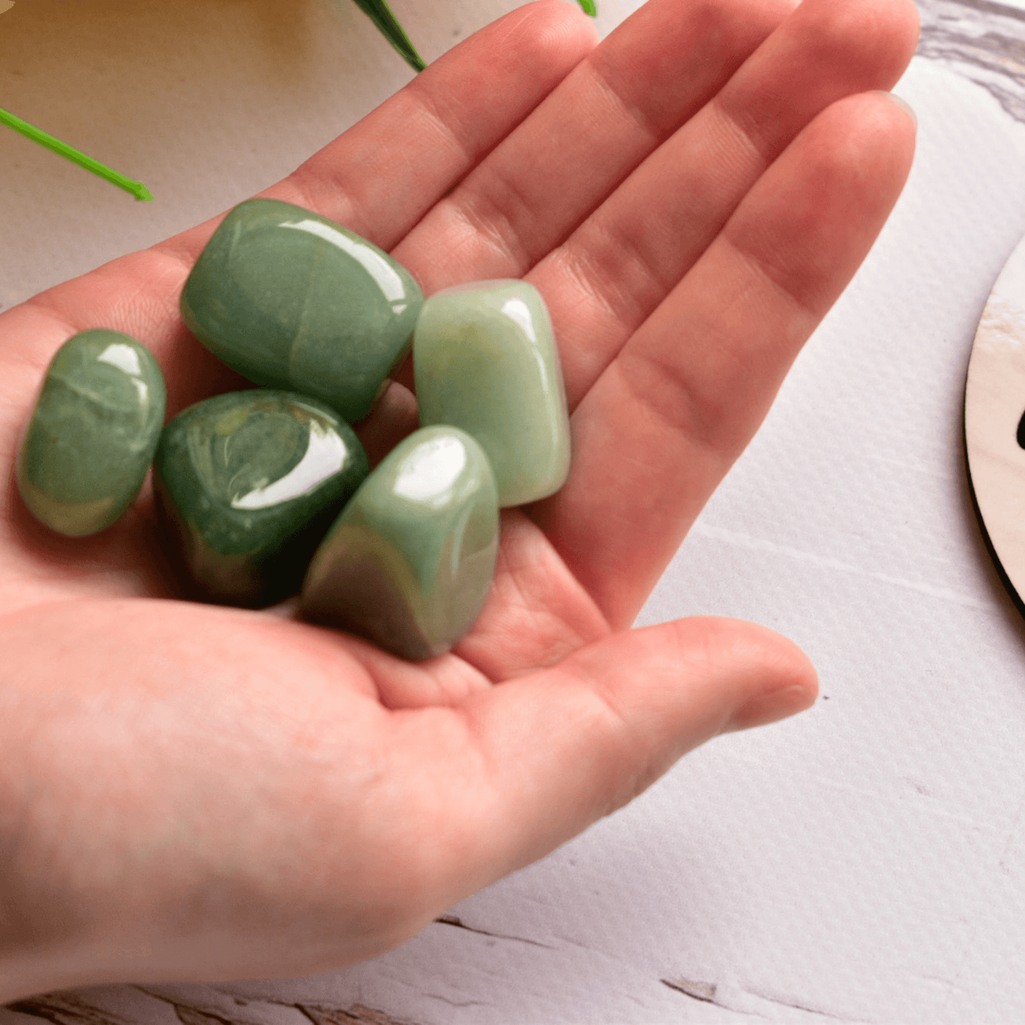 Green Aventurine Tumbled Stone // Pack of 5 stones - Cottonknotsxx