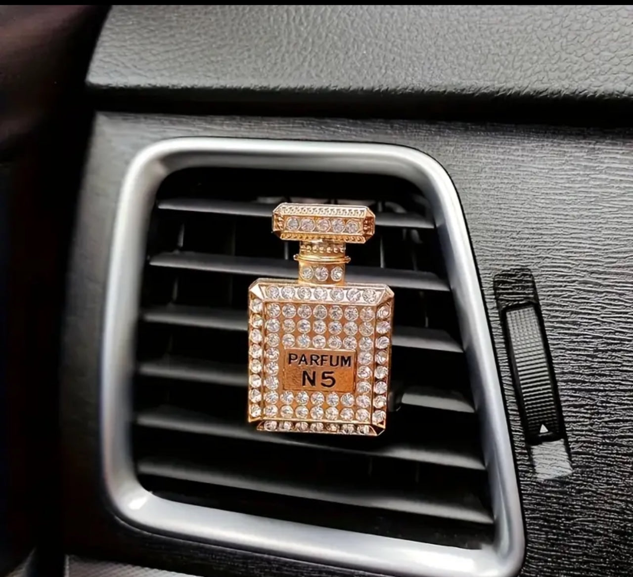 Stylish Gold-coloured Diamante Perfume N5 Bottle Car Vent Diffuser Decor Clip | Gift Box Included