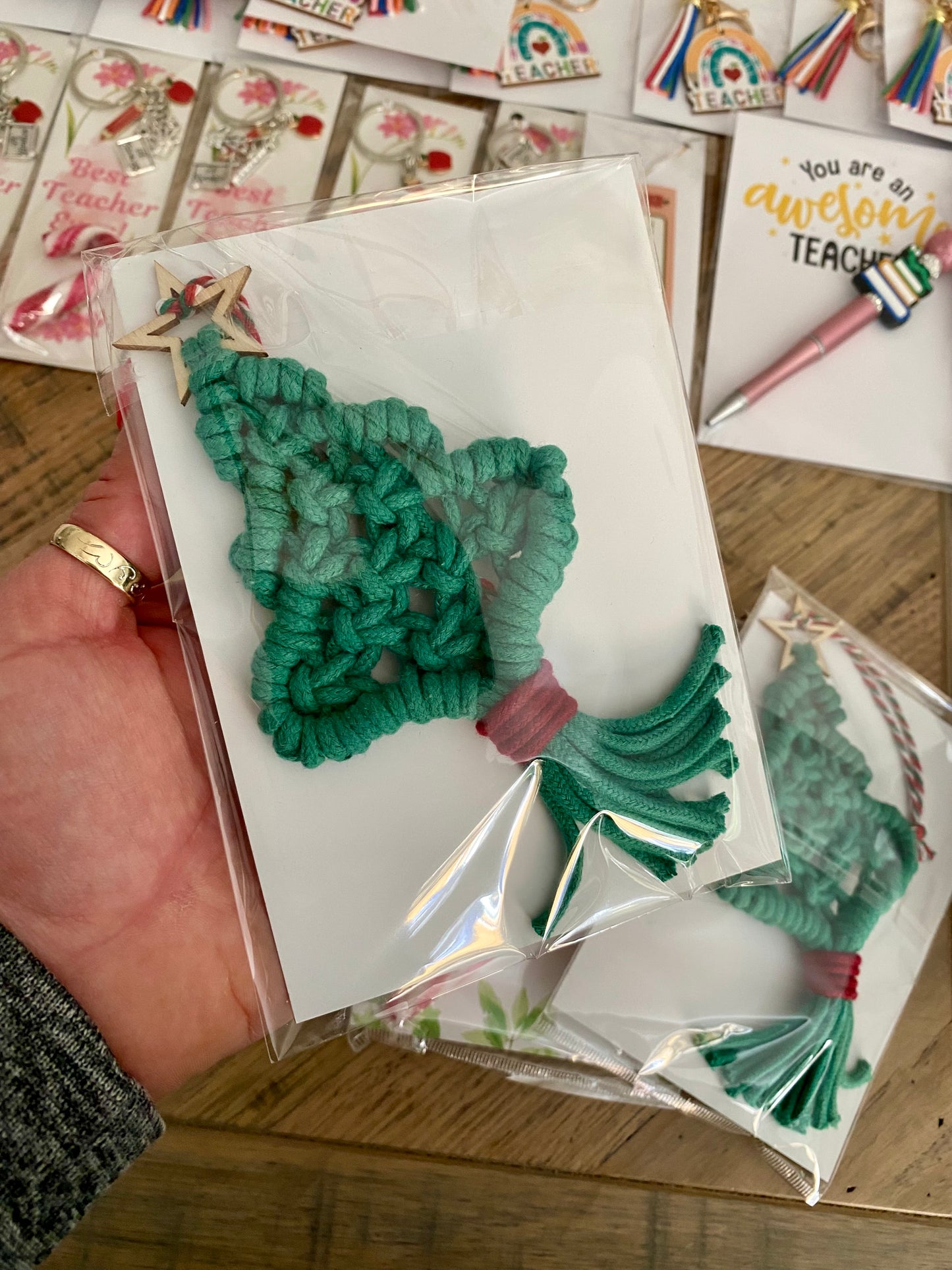 Happy Holidays – Macrame Tree Ornament Gift Set - Cottonknotsxx