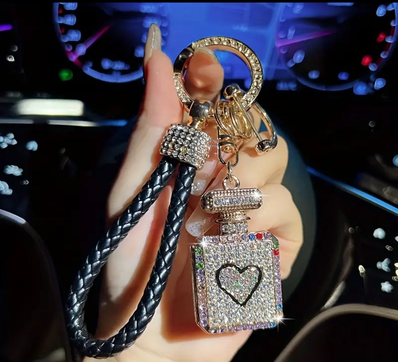Street Style Sparkle – Silver Keychain Accessory - Cottonknotsxx
