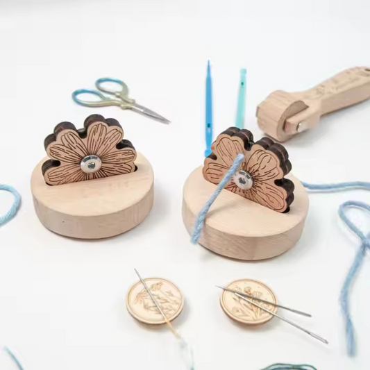 Thread Yarn Cutter | 7.5cm x 6cm | macrame tapestry weaving tool - Cottonknotsxx