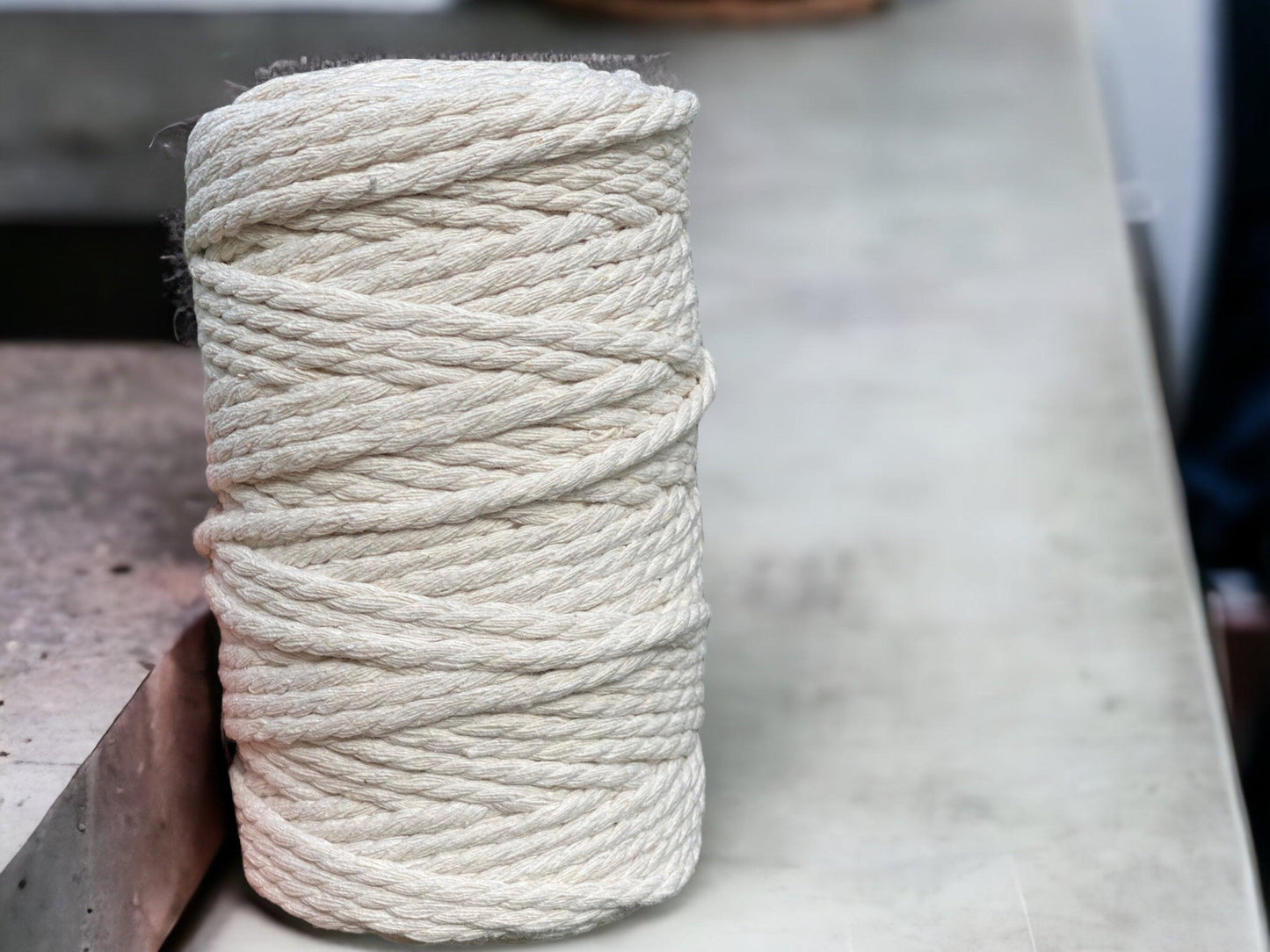 Handmade Macrame Wall Hanging // BELLE // 90cm x 80cm - Cottonknotsxx